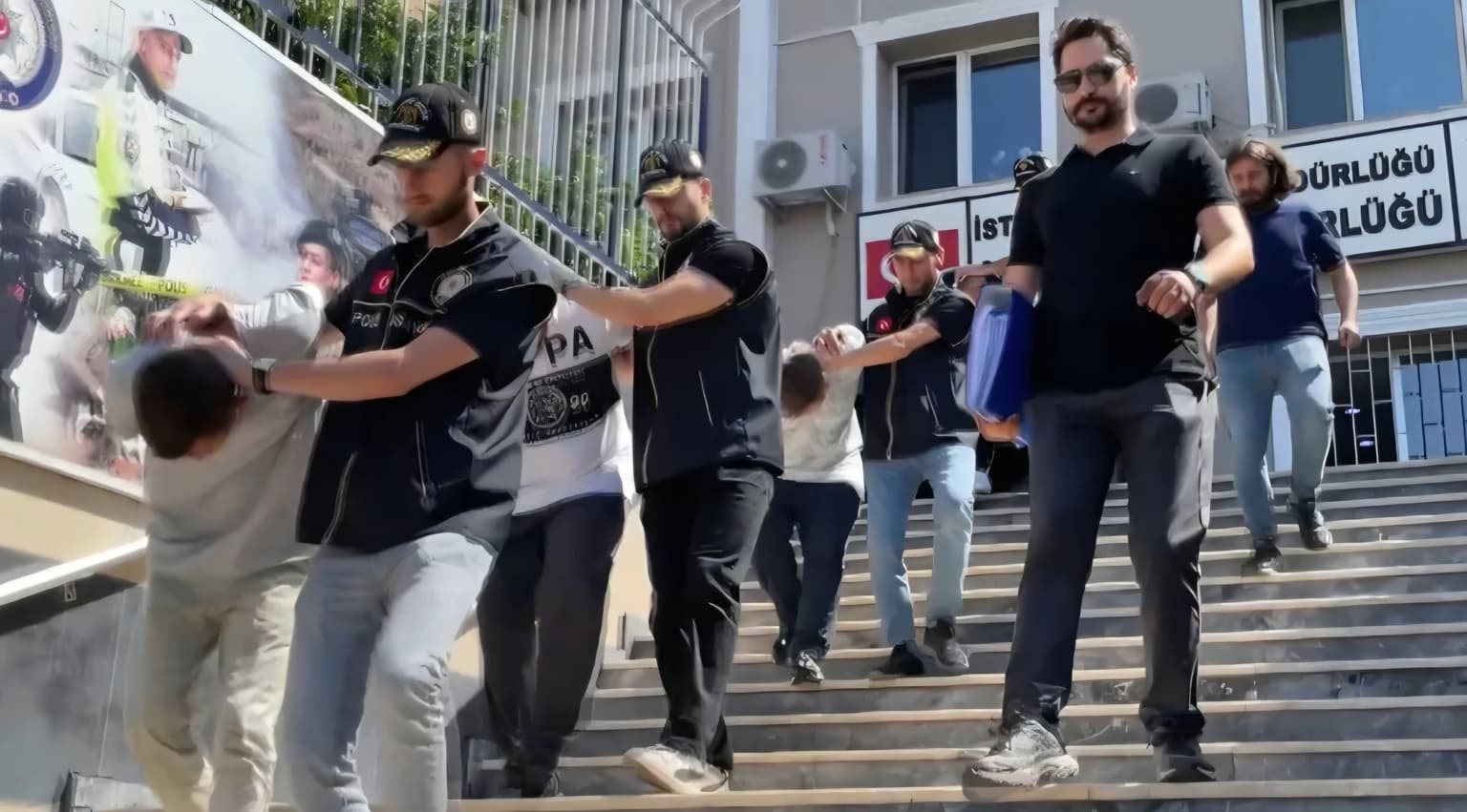 Beykoz’da haraç baskını: 4 şüpheli tutuklandı